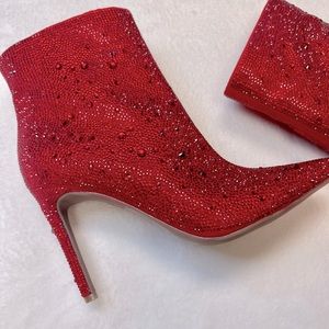 New Ladies Boots Red size 6.5 party evening booties